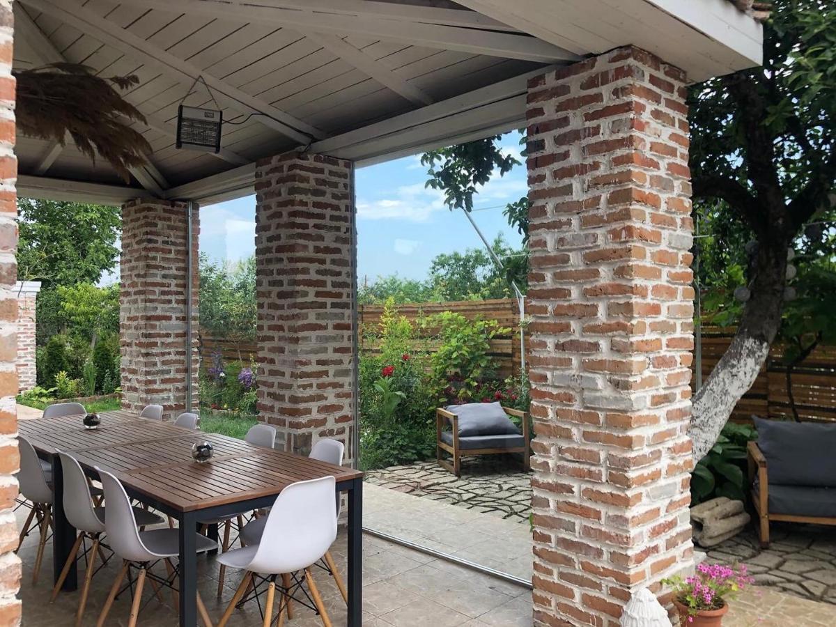 Casa Mediterana Două Mai Esterno foto