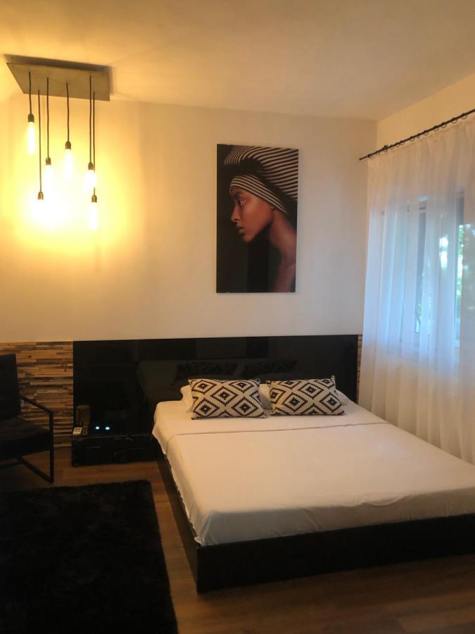 Casa Mediterana Două Mai Esterno foto