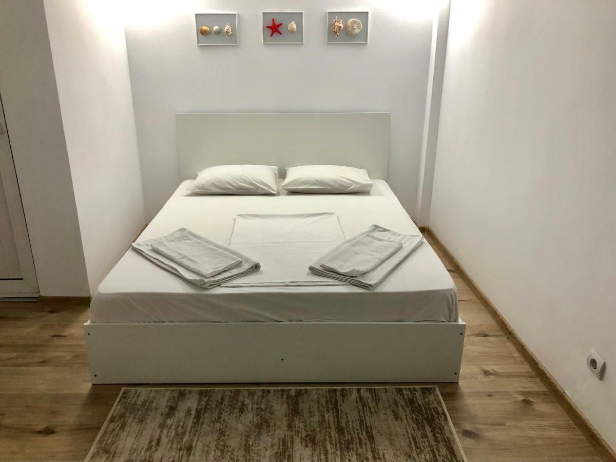 Casa Mediterana Două Mai Esterno foto